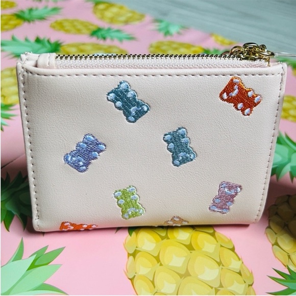 π§Έ Betsey Johnson Gummy Bear Satchel Handbag With Matching Wallet Blush NWT - Picture 13 of 17